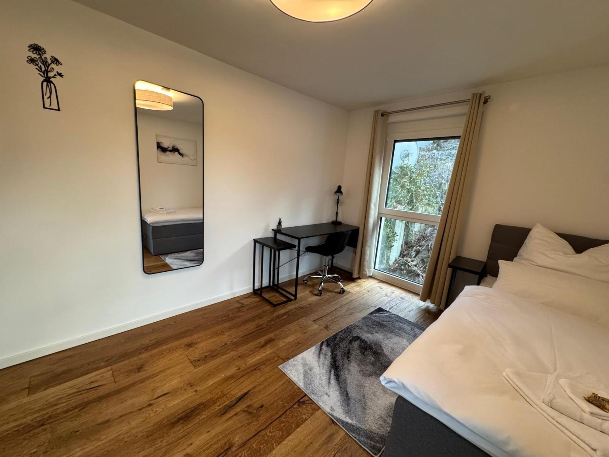 Prestige Apartments - Urban Lofts Ройтлинген Экстерьер фото
