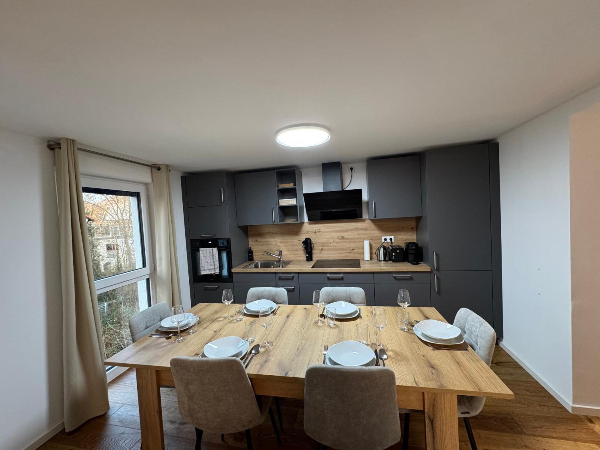 Prestige Apartments - Urban Lofts Ройтлинген Экстерьер фото