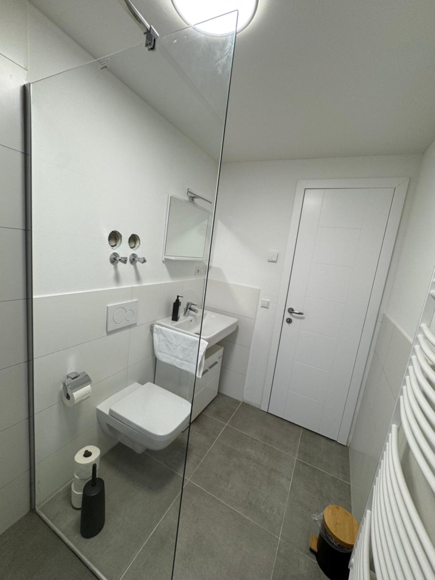 Prestige Apartments - Urban Lofts Ройтлинген Экстерьер фото