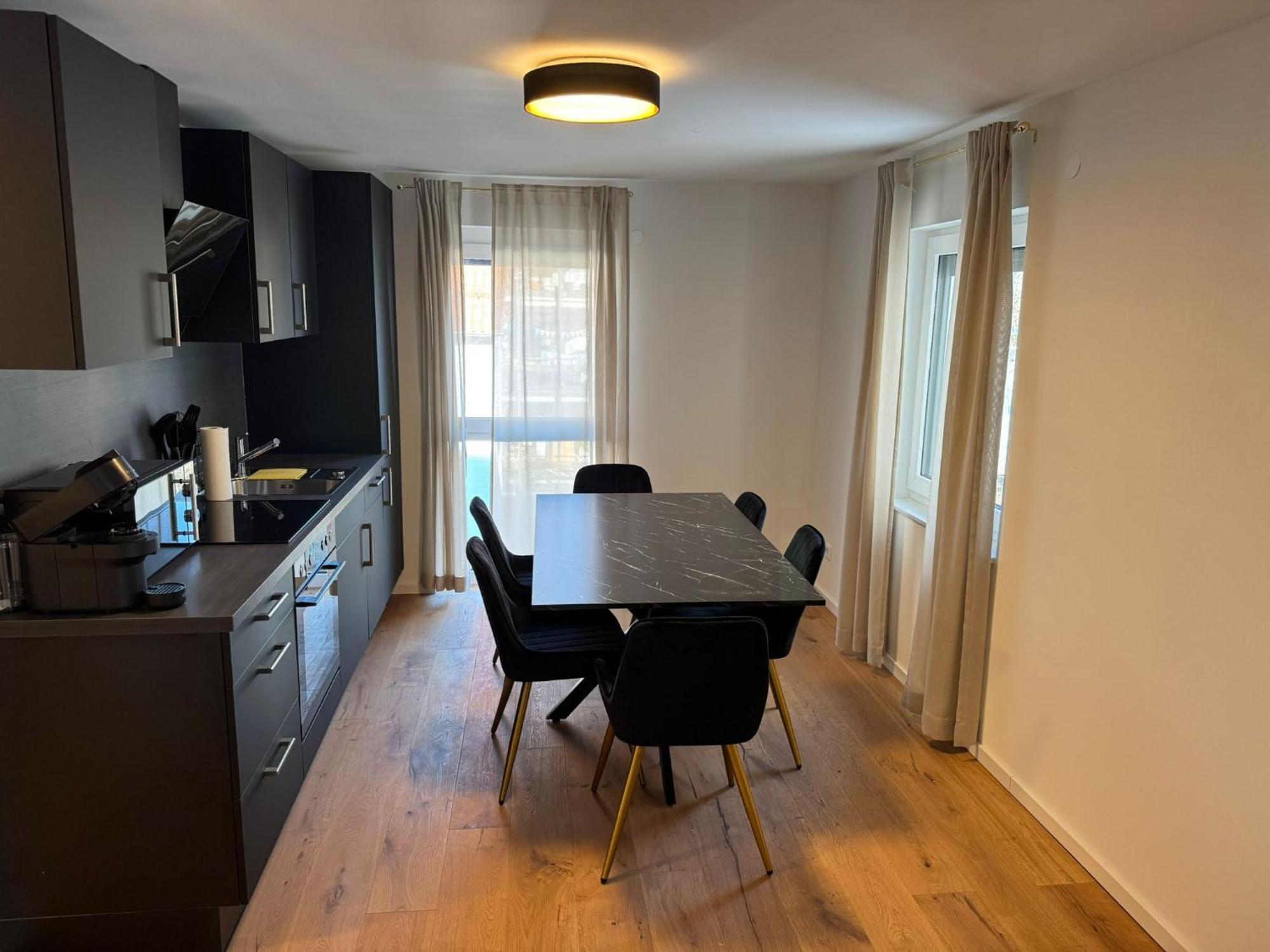 Prestige Apartments - Urban Lofts Ройтлинген Номер фото