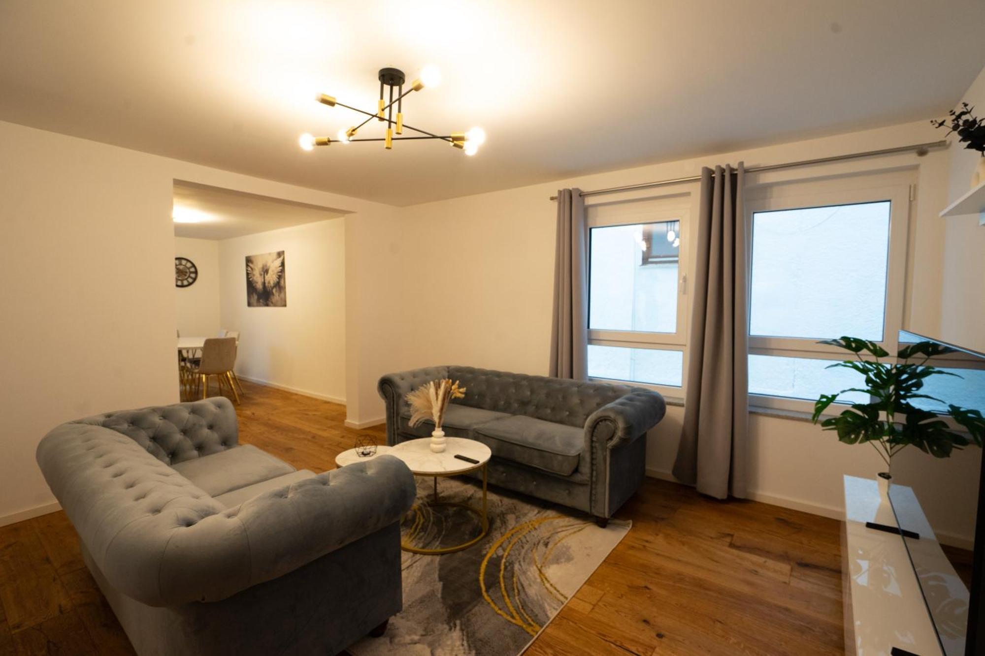 Prestige Apartments - Urban Lofts Ройтлинген Экстерьер фото